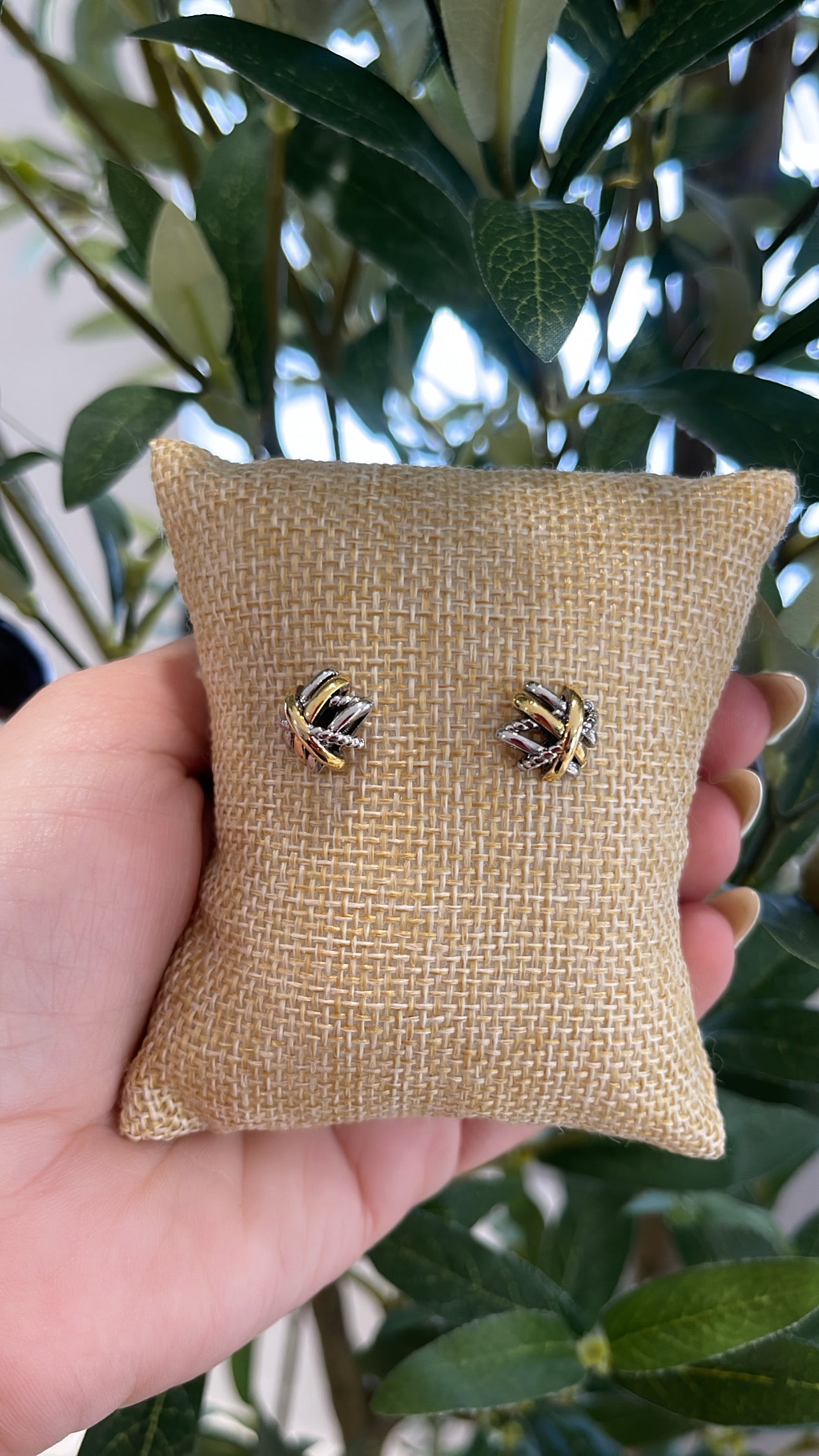 David Y earring