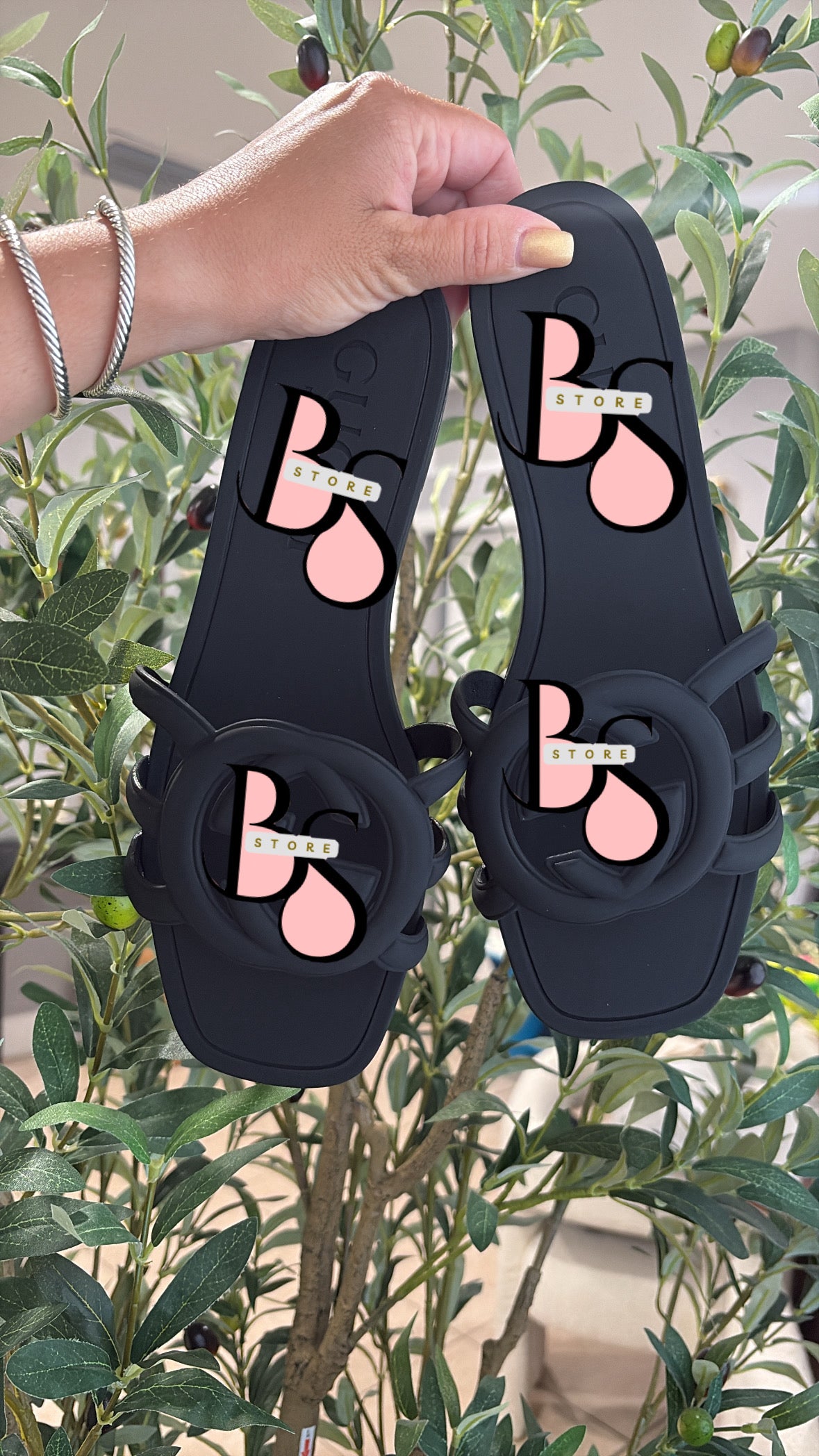 Gg ruber sandals