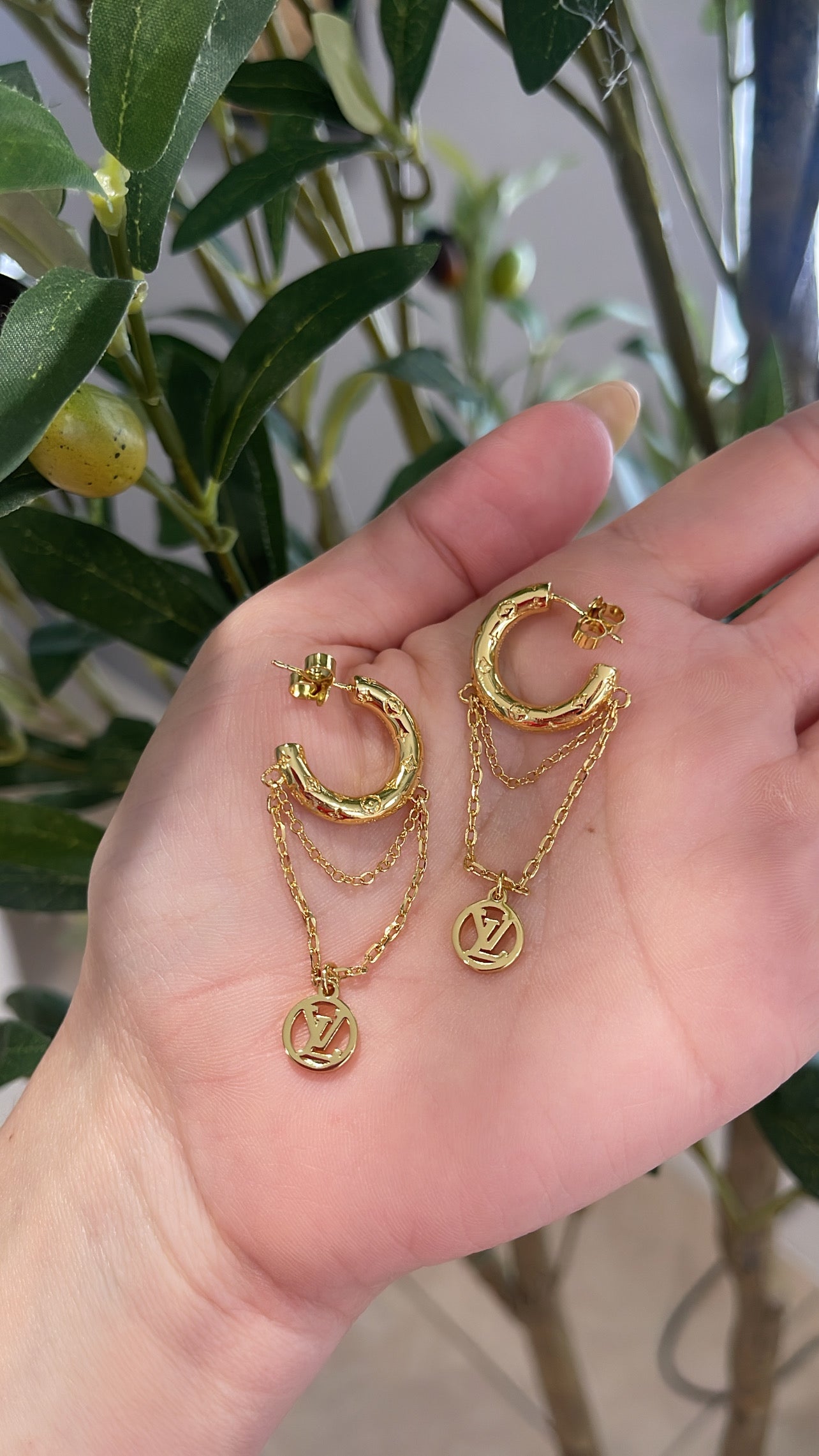 Lv earrings