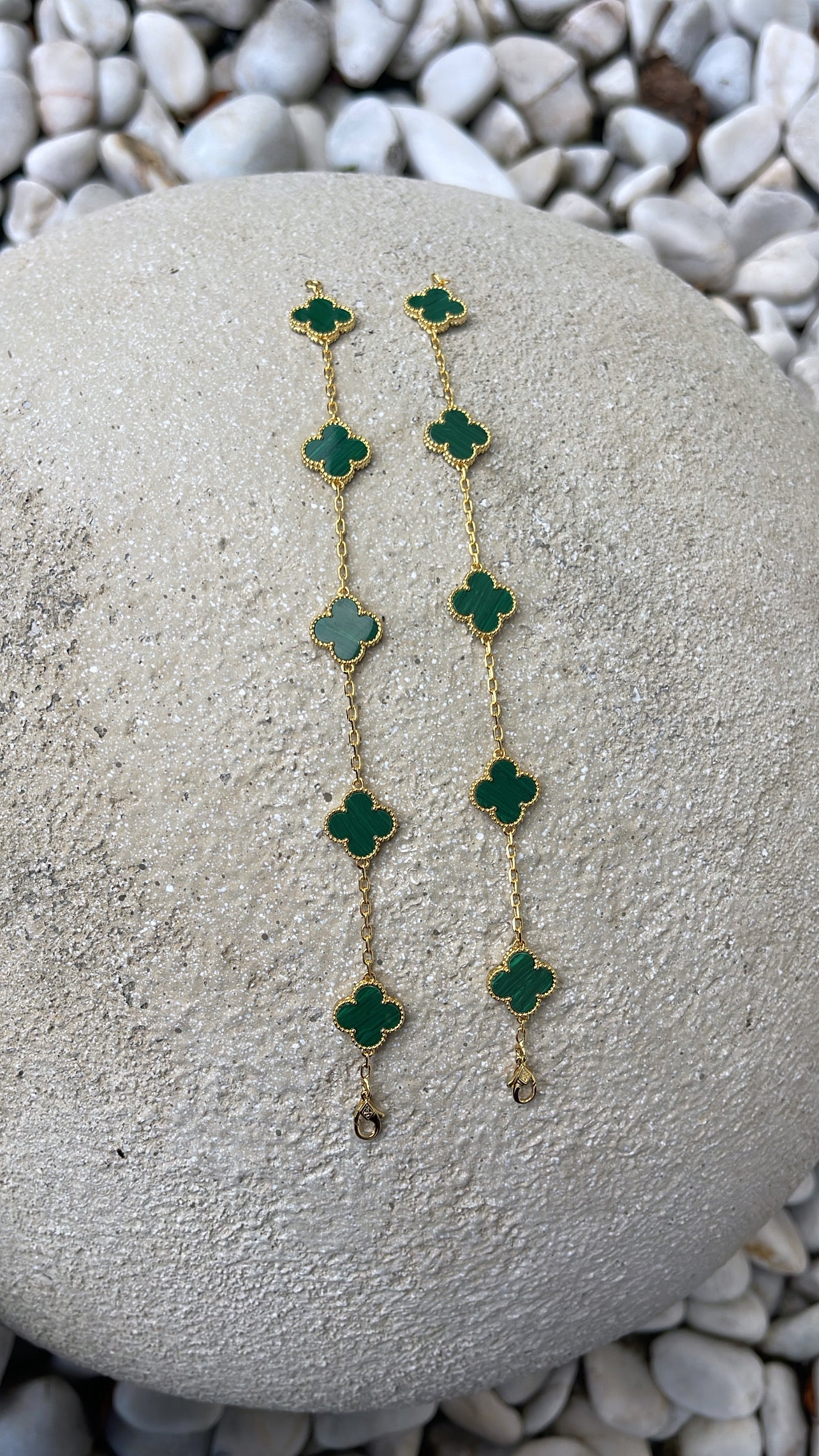 Green clover bracelet