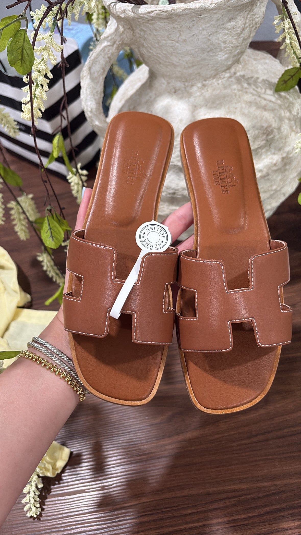 H sandals