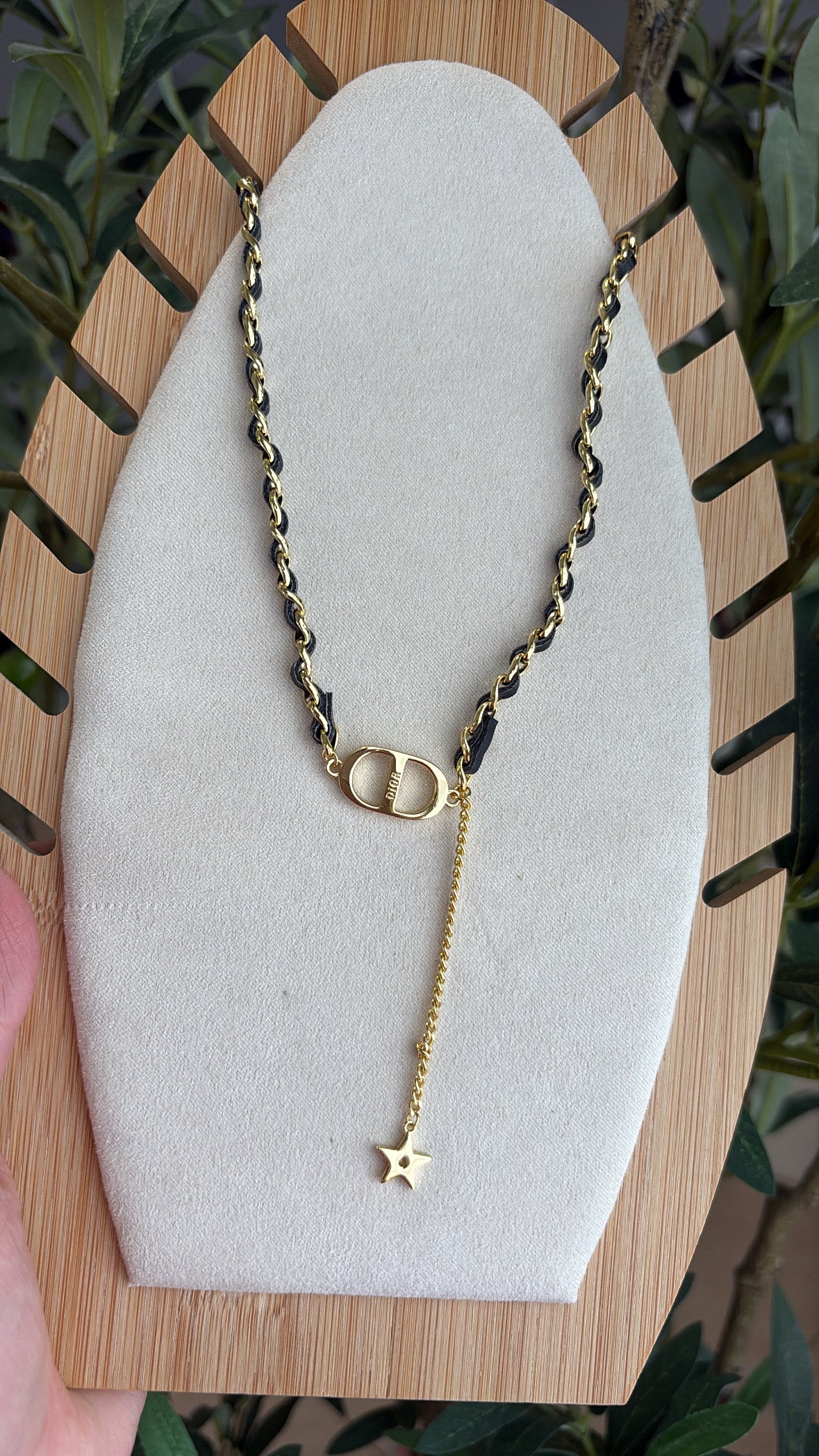 Cd black necklace