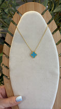 Van blue necklace